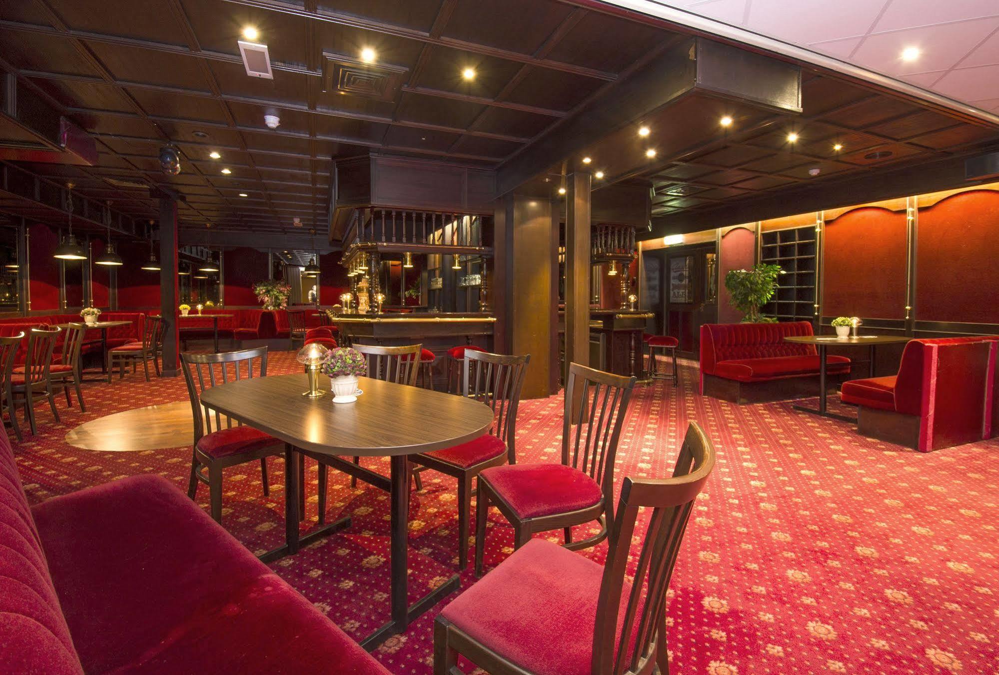 Fletcher Hotel Apeldoorn Exterior foto
